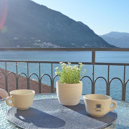 Apartment The Sea Coast Kotor Exterior foto